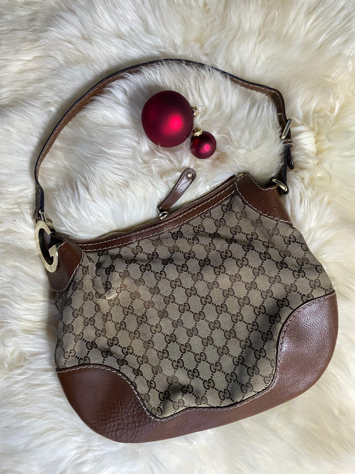 Gucci GG Canvas Shoulder Bag Brown