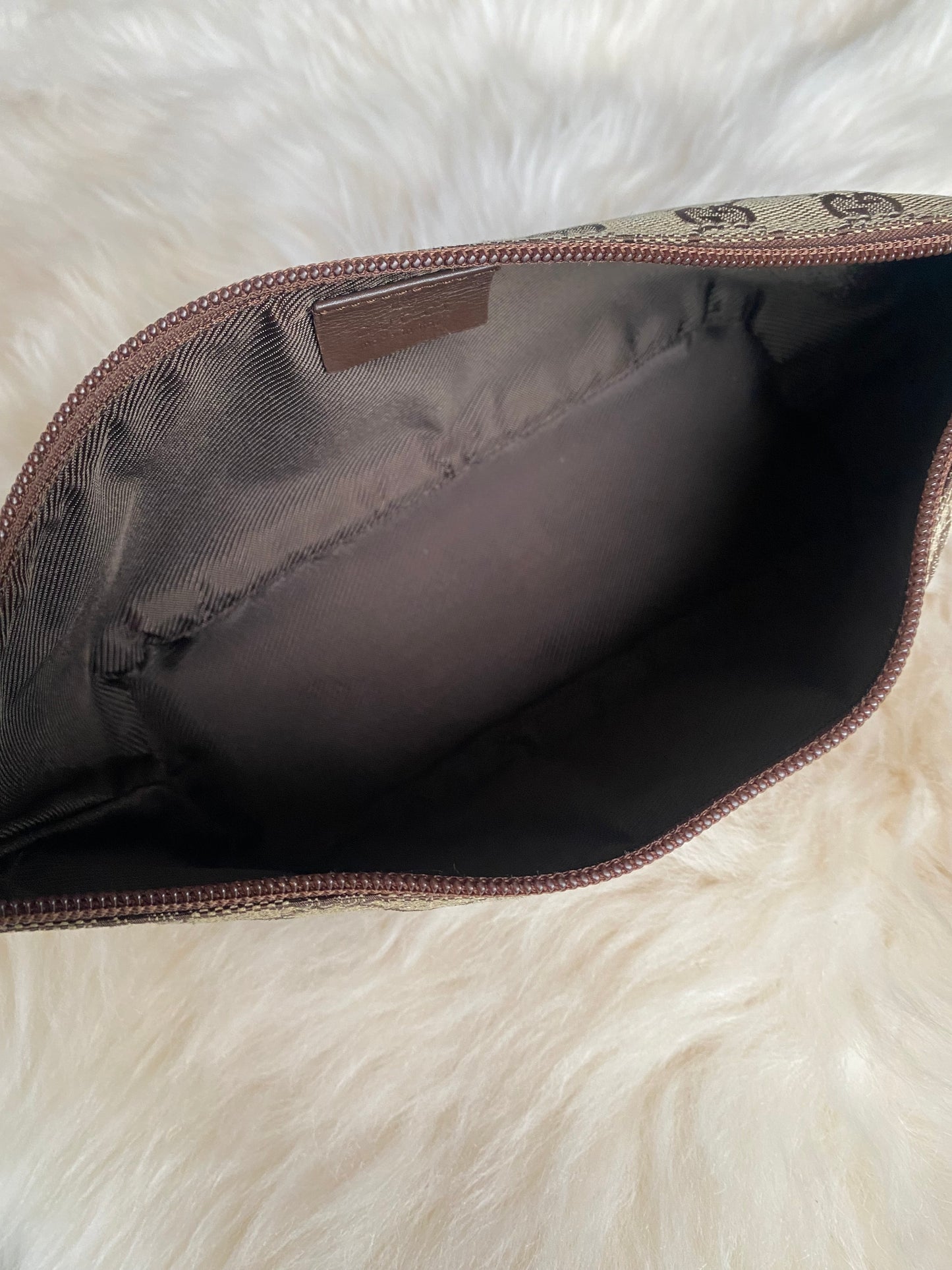 Gucci Boat Pochette Brown