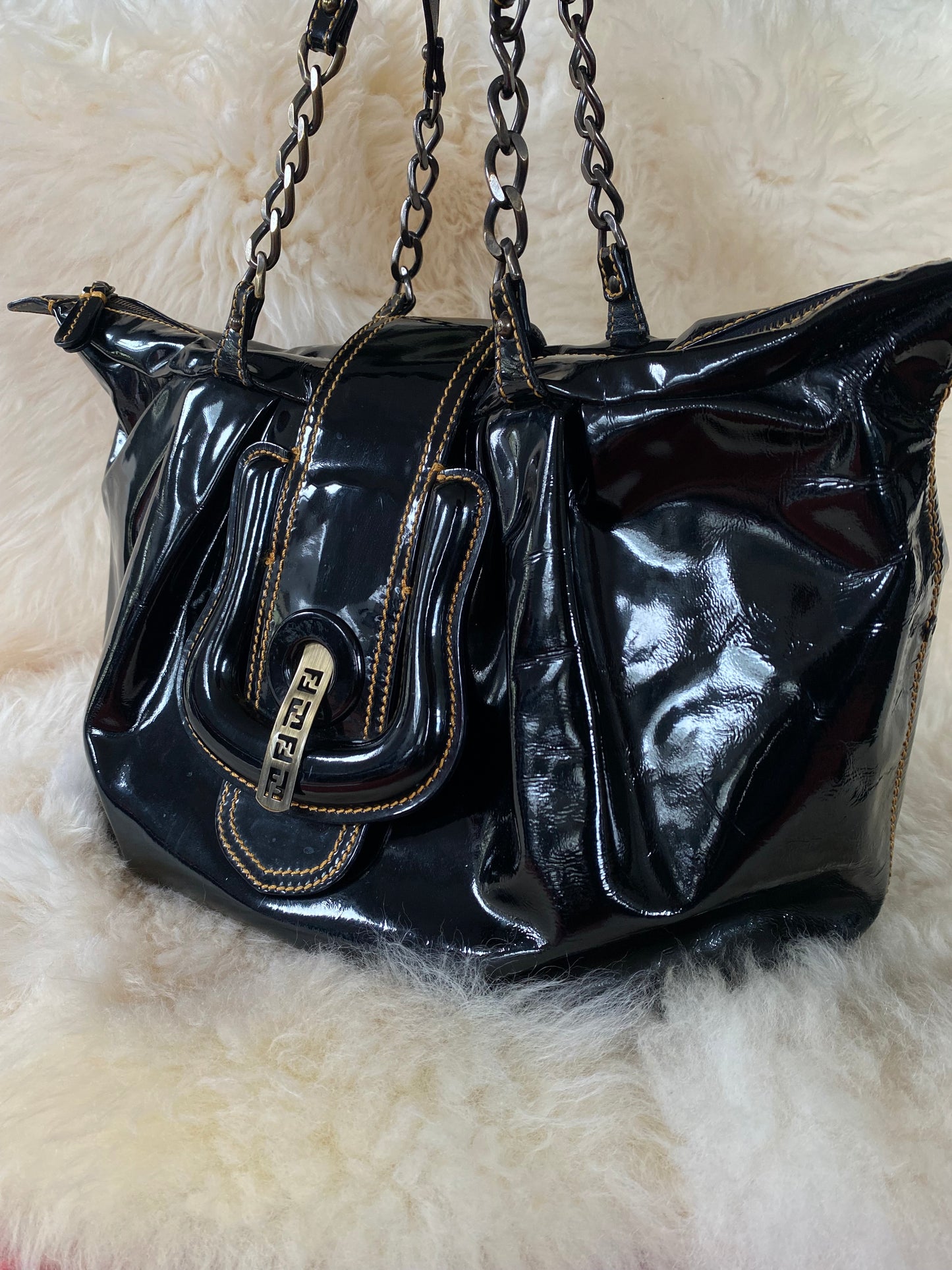 Fendi B Shoulder Bag Patent Leather