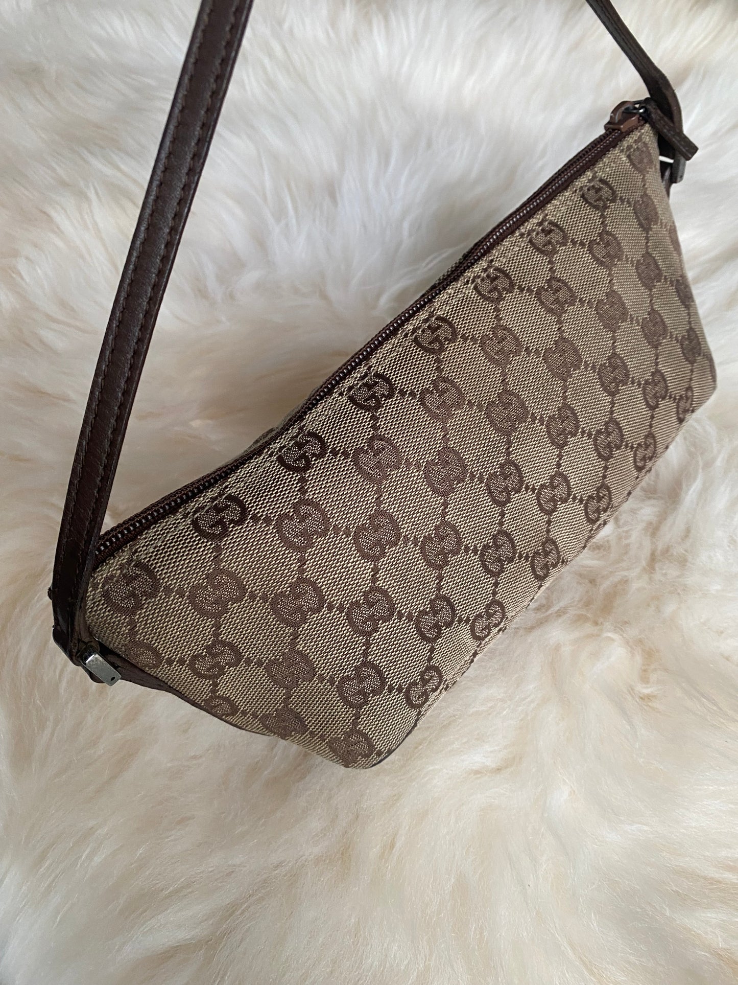 Gucci Boat Pochette Brown